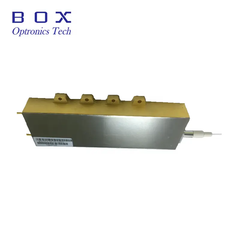 915nm 1000W с висока мощност на многомодов полупроводник, свързан с лазерен диод за лазерно заваряване